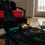 Quel sac avec une robe noire : 6 associations qui sortent du banal