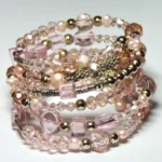 Bracelet manchette : sur quel poignet et avec quelles manches