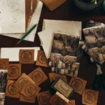 Mariage champêtre : raphia, lin et couleurs naturelles pour les accessoires